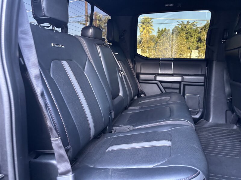 2018 Ford F-150 Platinum photo 33