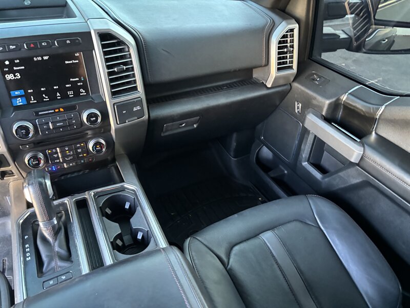 2018 Ford F-150 Platinum photo 26