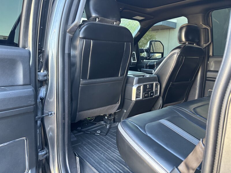 2018 Ford F-150 Platinum photo 36