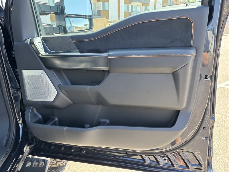 2023 Ford F-350 Super Duty Platinum TREMOR HI OUTPUT LIFTED DIESEL - Photo 31 - Scottsdale, AZ 85257