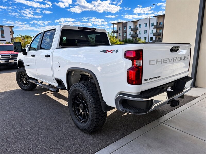 2025 Chevrolet Silverado 3500 LIFTED DIESEL TRUCK 4WD 3 " LIFT 37 " TIRE 20 " RIMS - Photo 3 - Scottsdale, AZ 85257