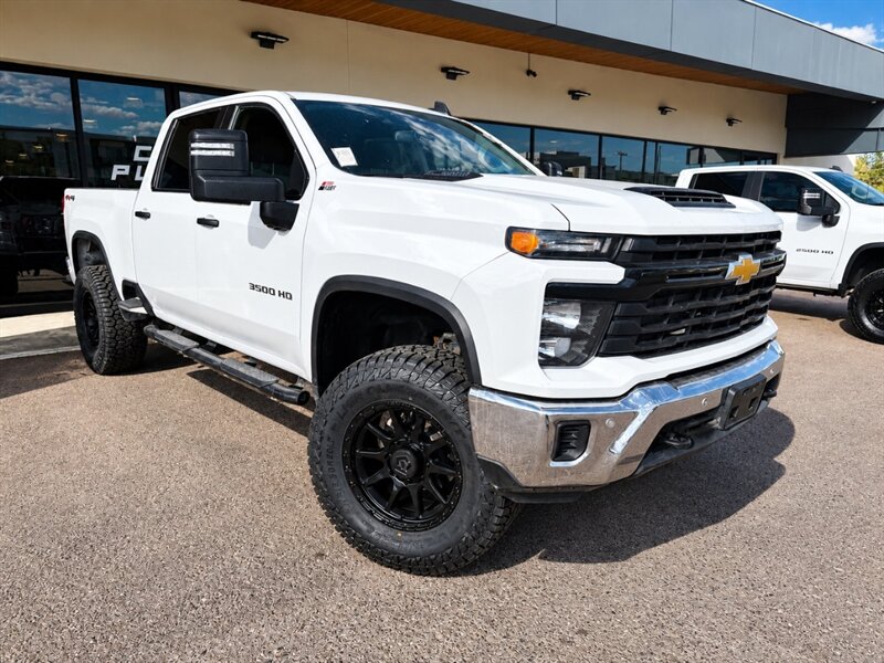 2025 Chevrolet Silverado 3500 LIFTED DIESEL TRUCK 4WD 3