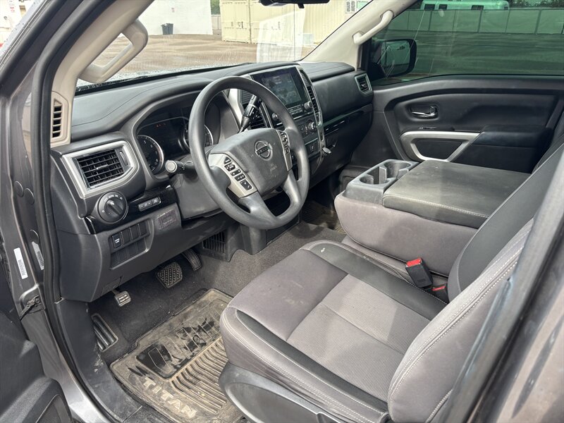 2021 Nissan Titan 4WD TRUCK LOCAL TRADE 1 OWNER NISSAN TITAN 4X4 - Photo 11 - Scottsdale, AZ 85257