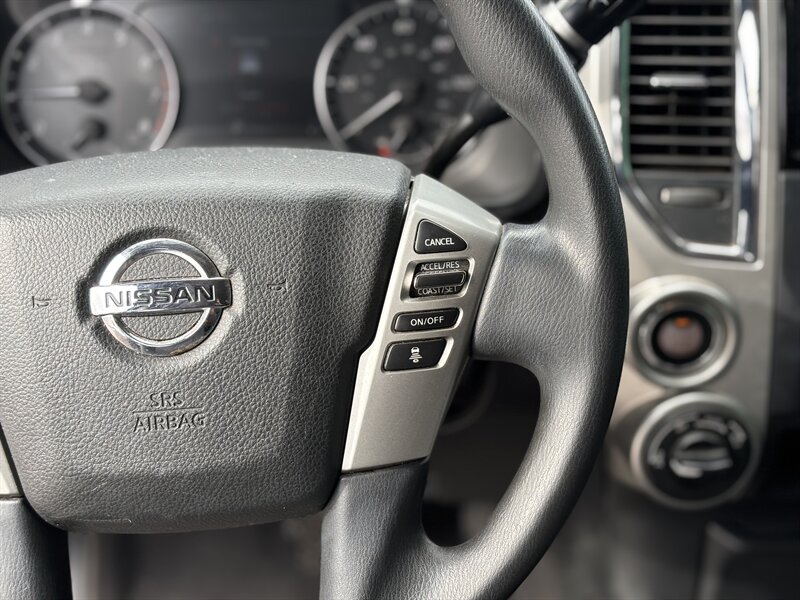 2021 Nissan Titan 4WD TRUCK LOCAL TRADE 1 OWNER NISSAN TITAN 4X4 - Photo 18 - Scottsdale, AZ 85257