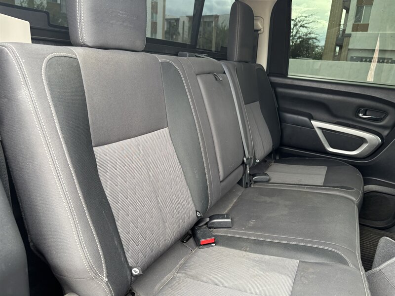 2021 Nissan Titan 4WD TRUCK LOCAL TRADE 1 OWNER NISSAN TITAN 4X4 - Photo 24 - Scottsdale, AZ 85257