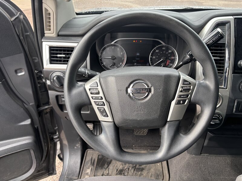 2021 Nissan Titan 4WD TRUCK LOCAL TRADE 1 OWNER NISSAN TITAN 4X4 - Photo 16 - Scottsdale, AZ 85257