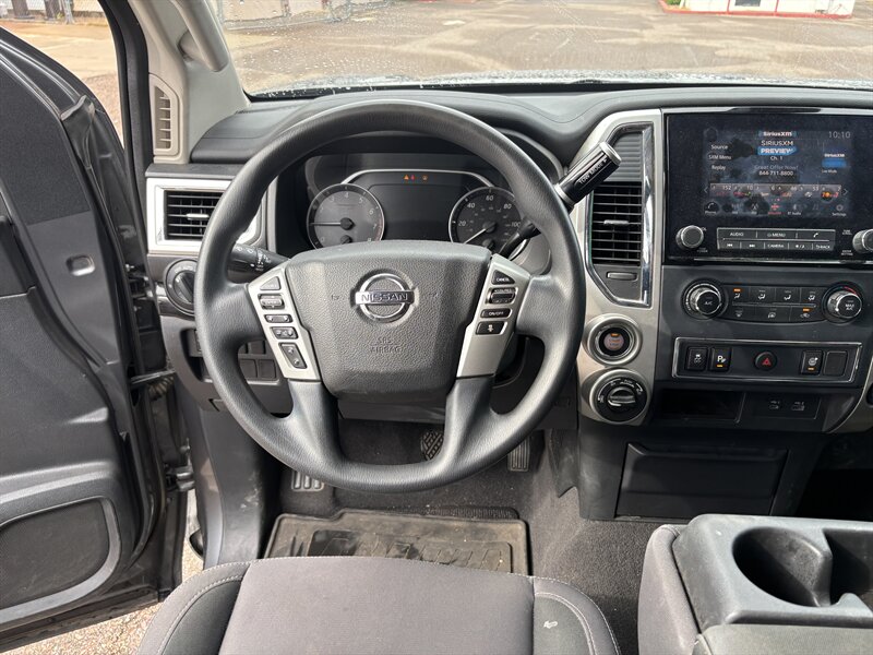 2021 Nissan Titan 4WD TRUCK LOCAL TRADE 1 OWNER NISSAN TITAN 4X4 - Photo 15 - Scottsdale, AZ 85257