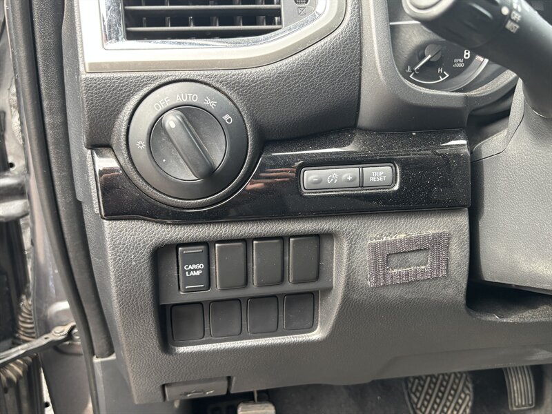 2021 Nissan Titan 4WD TRUCK LOCAL TRADE 1 OWNER NISSAN TITAN 4X4 - Photo 14 - Scottsdale, AZ 85257