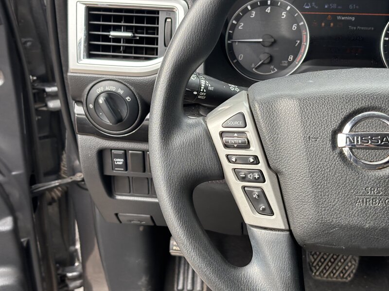 2021 Nissan Titan 4WD TRUCK LOCAL TRADE 1 OWNER NISSAN TITAN 4X4 - Photo 17 - Scottsdale, AZ 85257