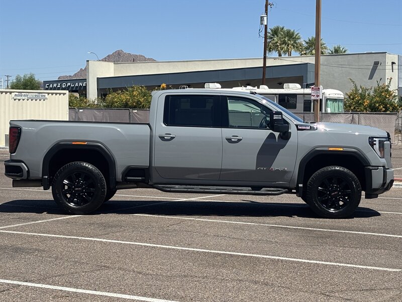 2024 GMC Sierra 2500 AT4 DIESEL TRUCK 4WD 1 OWNER GMC SIERRA 2500 AT4 - Photo 3 - Scottsdale, AZ 85257