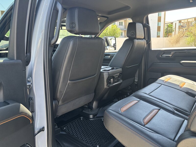 2024 GMC Sierra 2500 AT4 DIESEL TRUCK 4WD 1 OWNER GMC SIERRA 2500 AT4 - Photo 36 - Scottsdale, AZ 85257