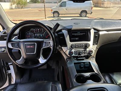 2020 GMC Yukon SLT 4WD SUV 3RD ROW SEAT LOADED GMC YUKON LEATHER   - Photo 21 - Scottsdale, AZ 85257