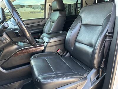 2020 GMC Yukon SLT 4WD SUV 3RD ROW SEAT LOADED GMC YUKON LEATHER   - Photo 16 - Scottsdale, AZ 85257