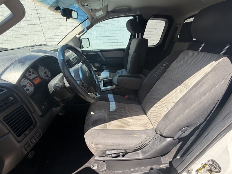 2012 Nissan Titan SV LOCAL TRADE IN 43 SERVICE RECORDS NISSAN TITAN - Photo 8 - Scottsdale, AZ 85257