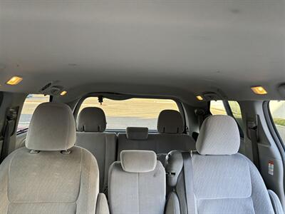 2015 Toyota Sienna LE 8-Passenger 1-OWNER CARFAX 29 SERVICE RECORDS   - Photo 26 - Scottsdale, AZ 85257