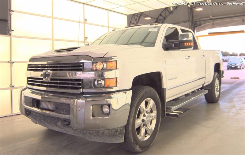 2019 Chevrolet Silverado 2500 LTZ DIESEL TRUCK 4WD LOW MI CHEVY SILVERADO 2500   - Photo 1 - Portland, OR 97267