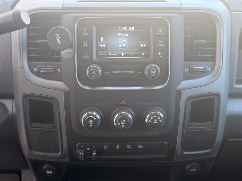 2018 RAM 2500 DIESEL TRUCK 4WD CARFAX 1 OWNER DODGE RAM 2500 4X4 - Photo 17 - Scottsdale, AZ 85257