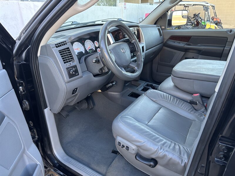 2008 Dodge Ram 3500 Laramie MEGA CAB DUALLY DIESEL TRUCK 4WD RAM 3500 - Photo 11 - Scottsdale, AZ 85257