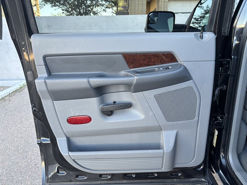 2008 Dodge Ram 3500 Laramie MEGA CAB DUALLY DIESEL TRUCK 4WD RAM 3500 - Photo 34 - Scottsdale, AZ 85257