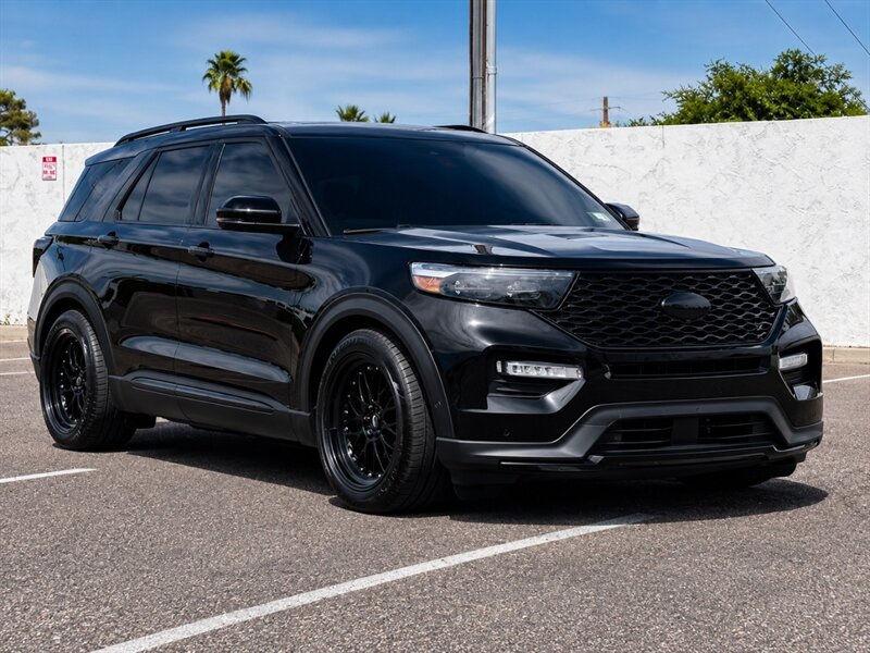2020 Ford Explorer ST 4WD's photo