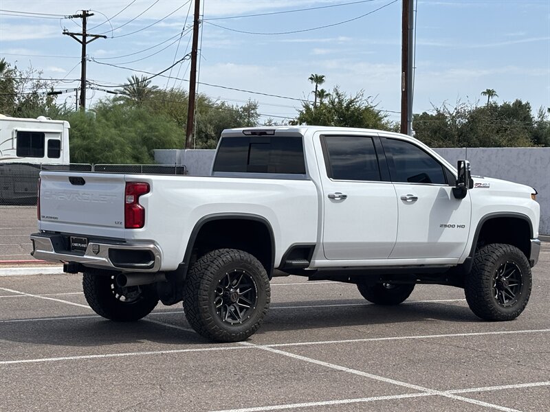 2022 Chevrolet Silverado 2500 LTZ LIFTED DIESEL TRUCK 4WD 6 " LIFT 37 " TIRE 2500 - Photo 4 - Scottsdale, AZ 85257