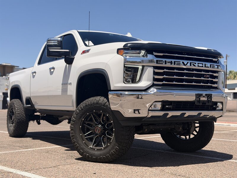 2022 Chevrolet Silverado HD LTZ 4WD Crew Cab Standard Box's photo