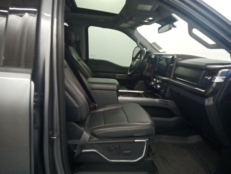 2023 Ford F-350 Super Duty Lariat HI OUTPUT DIESEL TRUCK 4WD F350 - Photo 9 - Scottsdale, AZ 85257
