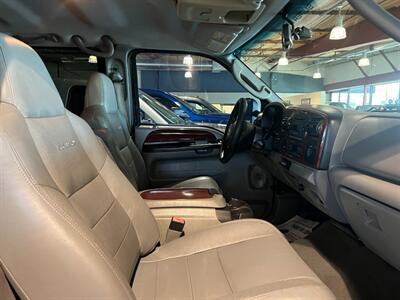 2006 Ford F-350 Super Duty Lariat LIFTED LONG BED DIESEL TRUCK 4WD   - Photo 13 - Scottsdale, AZ 85257