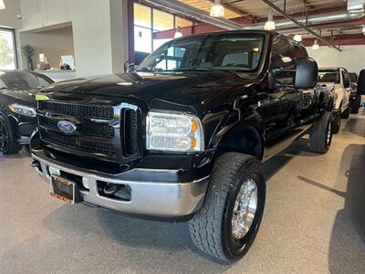 2006 Ford F-350 Super Duty Lariat LIFTED LONG BED DIESEL TRUCK 4WD   - Photo 2 - Scottsdale, AZ 85257