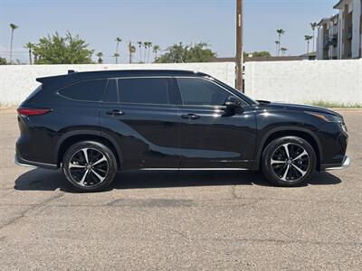 2021 Toyota Highlander XSE AWD SUV 3RD ROW SEAT 46K MI TOYOTA HIGHLANDER   - Photo 2 - Scottsdale, AZ 85257