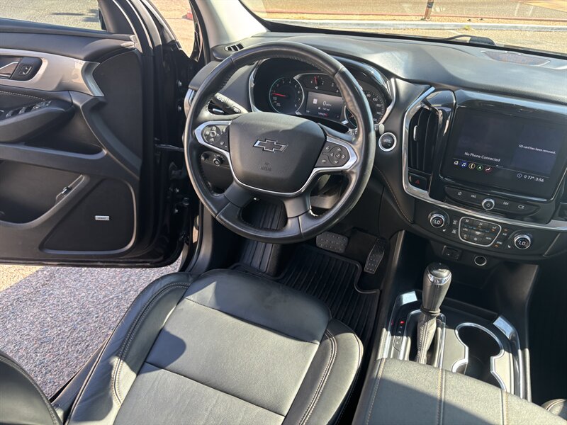 2020 Chevrolet Traverse RS AWD SUV LOW MI LOCAL TRADE CHEVY TRAVERSE AWD - Photo 26 - Scottsdale, AZ 85257