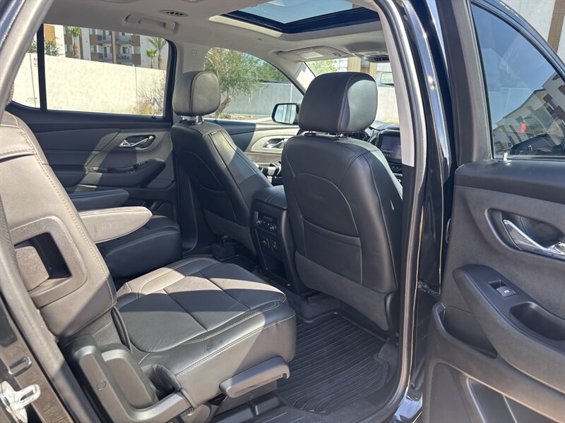 2020 Chevrolet Traverse RS AWD SUV LOW MI LOCAL TRADE CHEVY TRAVERSE AWD - Photo 34 - Scottsdale, AZ 85257