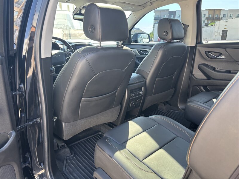 2020 Chevrolet Traverse RS AWD SUV LOW MI LOCAL TRADE CHEVY TRAVERSE AWD - Photo 37 - Scottsdale, AZ 85257
