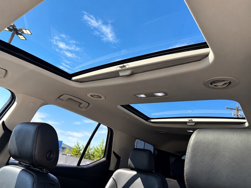 2020 Chevrolet Traverse RS AWD 3RD ROW SEATING SUV LEATHER SEATS CHEVY AWD - Photo 15 - Scottsdale, AZ 85257