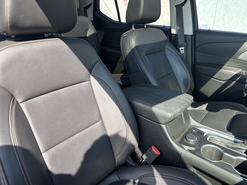 2020 Chevrolet Traverse RS AWD SUV LOW MI LOCAL TRADE CHEVY TRAVERSE AWD - Photo 31 - Scottsdale, AZ 85257