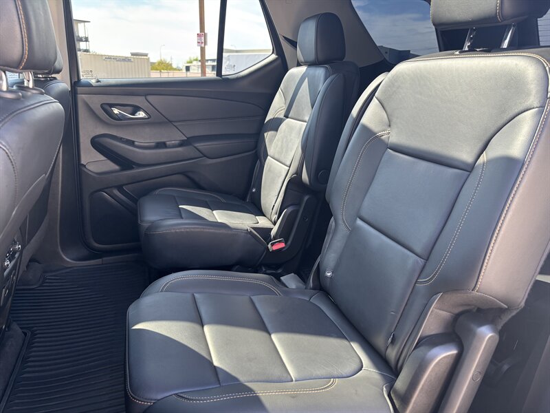 2020 Chevrolet Traverse RS AWD SUV LOW MI LOCAL TRADE CHEVY TRAVERSE AWD - Photo 38 - Scottsdale, AZ 85257