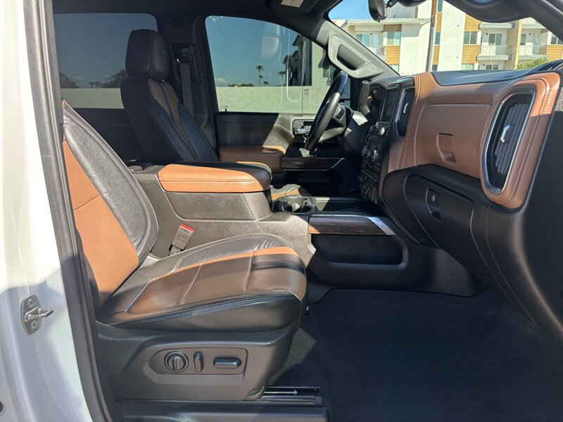 2023 Chevrolet Silverado High Country 3500HD photo 34