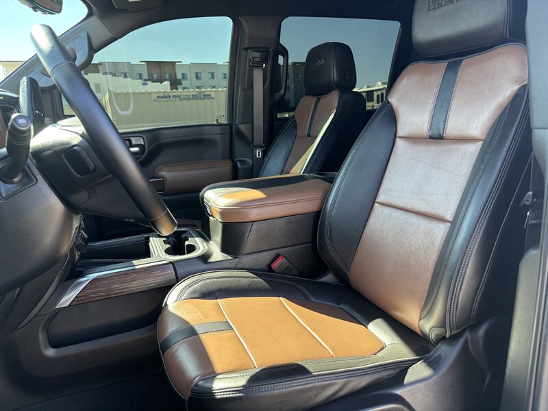 2023 Chevrolet Silverado High Country 3500HD photo 15