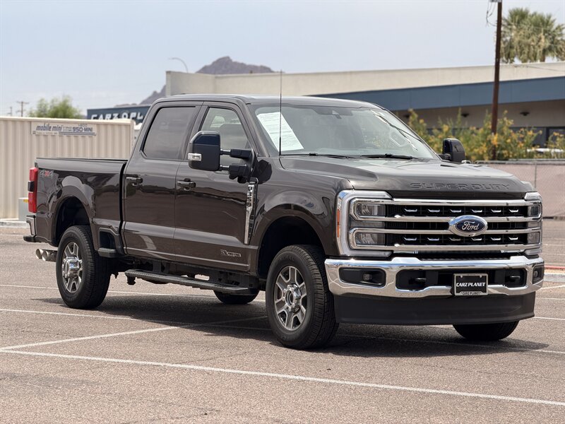 2025 Ford F-350 Super Duty Lariat DIESEL TRUCK 4WD FORD F350 4X4  