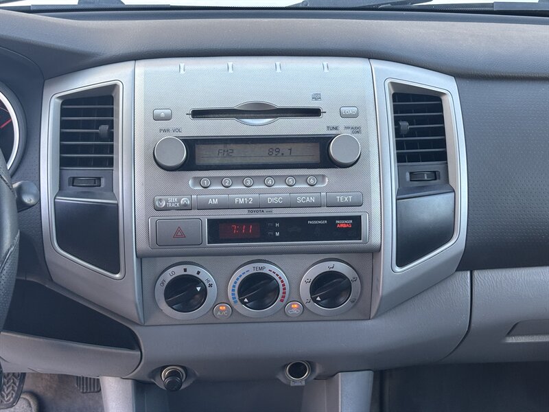 2006 Toyota Tacoma PreRunner V6 2 OWNER 51 SERV RECS AZ OWNED TACOMA - Photo 16 - Scottsdale, AZ 85257