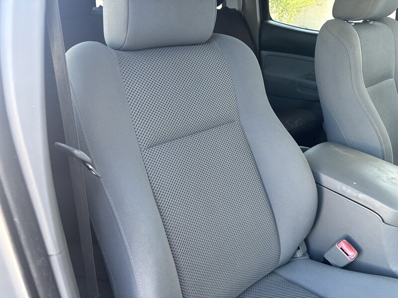 2006 Toyota Tacoma PreRunner V6 2 OWNER 51 SERV RECS AZ OWNED TACOMA - Photo 20 - Scottsdale, AZ 85257