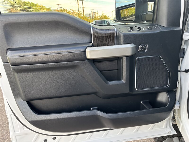 2021 Ford F-250 Super Duty Lariat LIFTED DIESEL TRUCK 4WD 6 " LIFT - Photo 14 - Scottsdale, AZ 85257