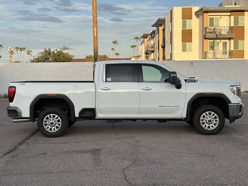 2022 GMC Sierra 2500 DIESEL TRUCK 4WD LOW MI GMC SIERRA 2500 DIESEL 4X4  