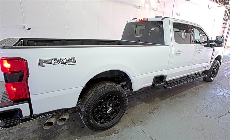 2023 Ford F-350 Super Duty Lariat LONG BED DIESEL TRUCK 4WD F350 - Photo 3 - Scottsdale, AZ 85257