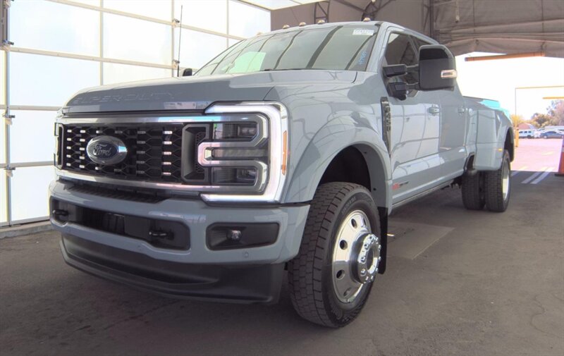 2025 Ford F-450 Super Duty Platinum DUALLY DIESEL TRUCK 4WD HIGH OUTPUT F450  