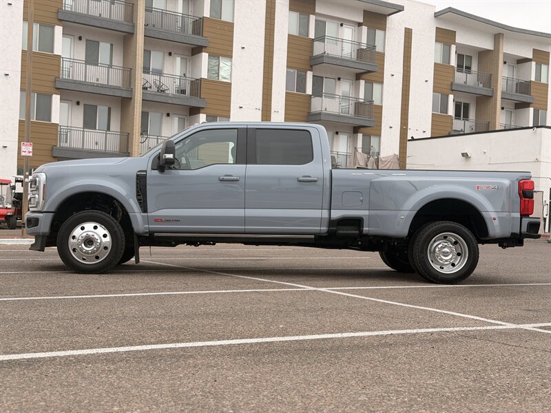2025 Ford F-450 Super Duty Platinum DUALLY DIESEL TRUCK 4WD HIGH OUTPUT F450 - Photo 6 - Scottsdale, AZ 85257