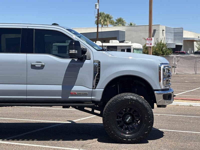 2024 Ford F-250 Super Duty Lariat TREMOR LIFTED DIESEL TRUCK 4WD - Photo 5 - Scottsdale, AZ 85257
