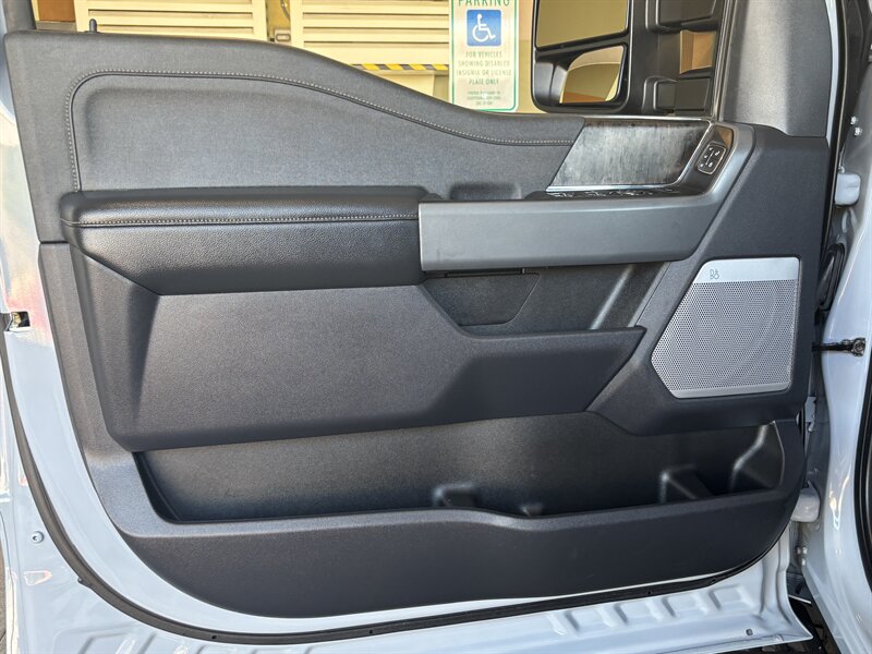 2024 Ford F-250 Super Duty Lariat TREMOR LIFTED DIESEL TRUCK 4WD - Photo 14 - Scottsdale, AZ 85257