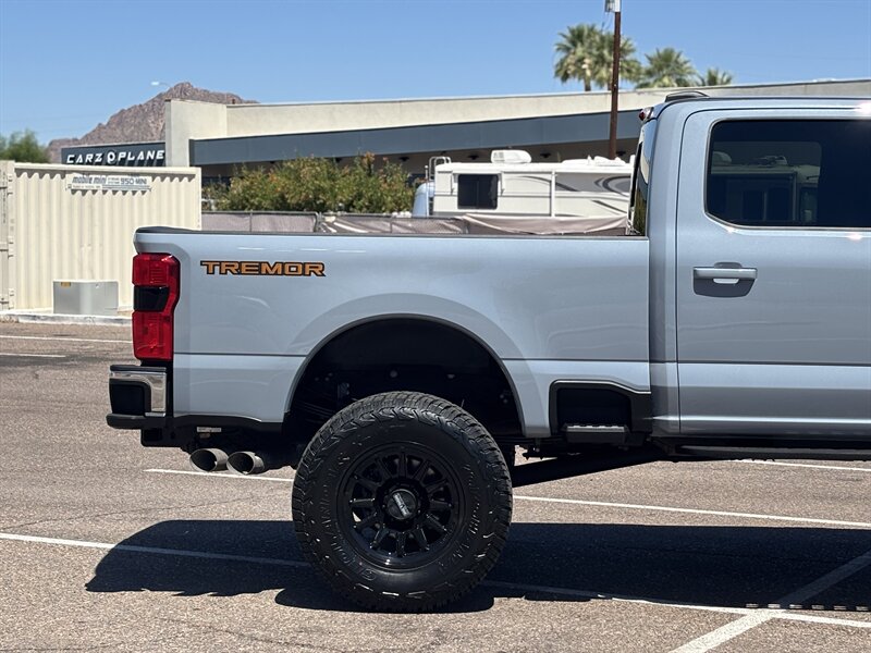 2024 Ford F-250 Super Duty Lariat TREMOR LIFTED DIESEL TRUCK 4WD - Photo 4 - Scottsdale, AZ 85257
