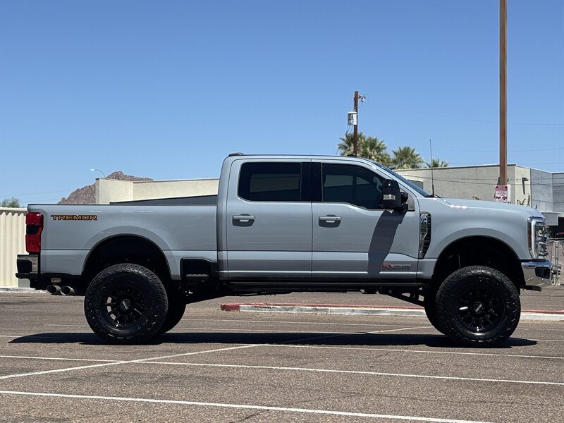 2024 Ford F-250 Super Duty Lariat TREMOR LIFTED DIESEL TRUCK 4WD - Photo 3 - Scottsdale, AZ 85257